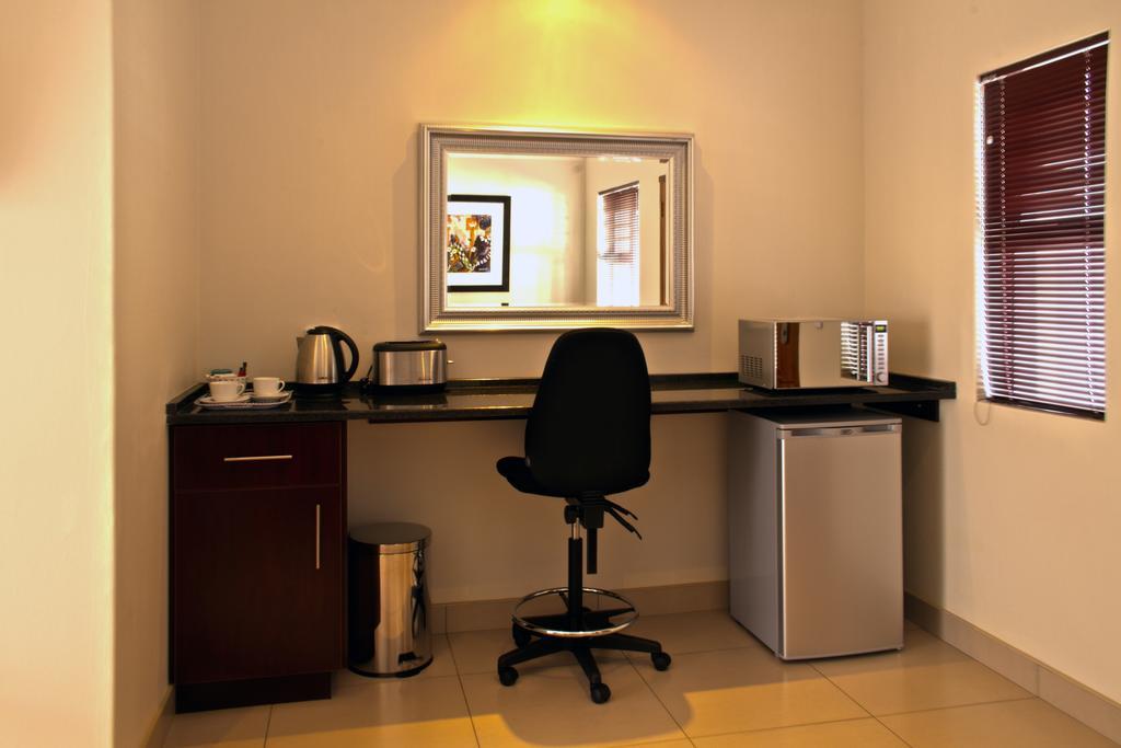 Presidensie Guest Rooms Potchefstroom Exterior photo