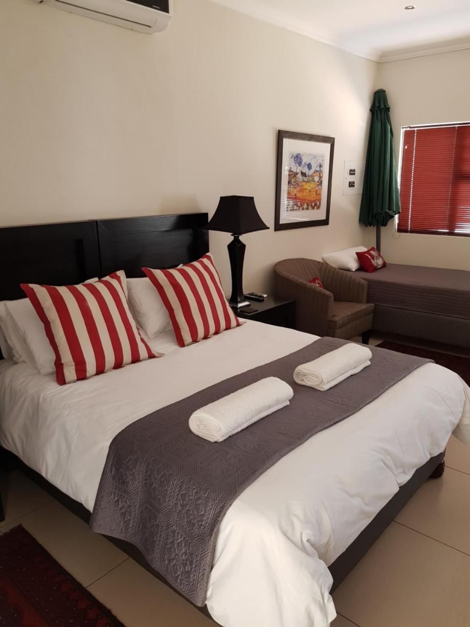 Presidensie Guest Rooms Potchefstroom Exterior photo